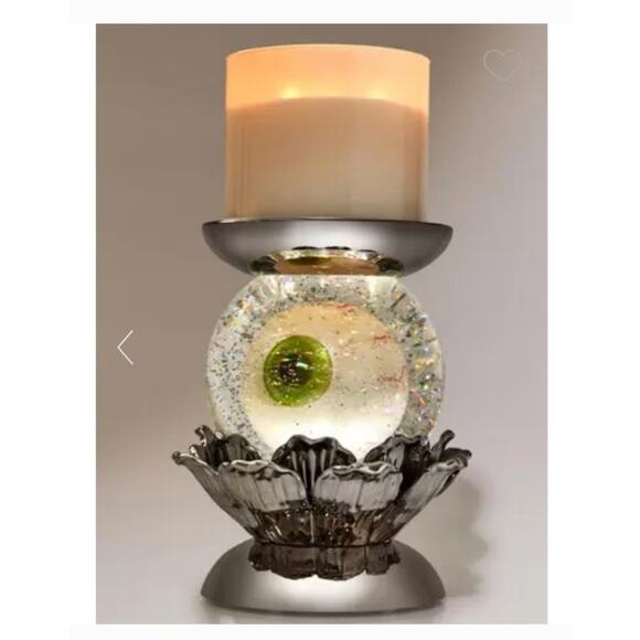 HALLOWEEN EYEBALL PEDESTAL WATER GLOBE 3-WICK CANDLE HOLDER BY BATH & BODY WORKS - Picture 4 of 6